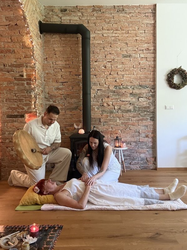 Skupinska kundalini aktivacija in obredni kakav